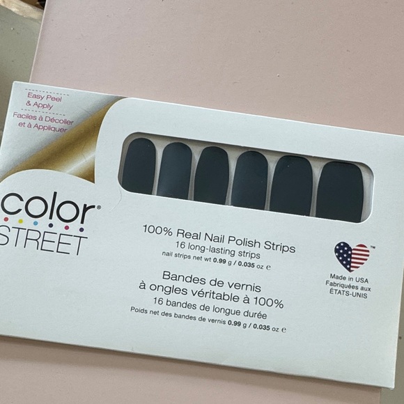 Color Street Elegant Navy Nail Strips - Deep Diving - Picture 1 of 3